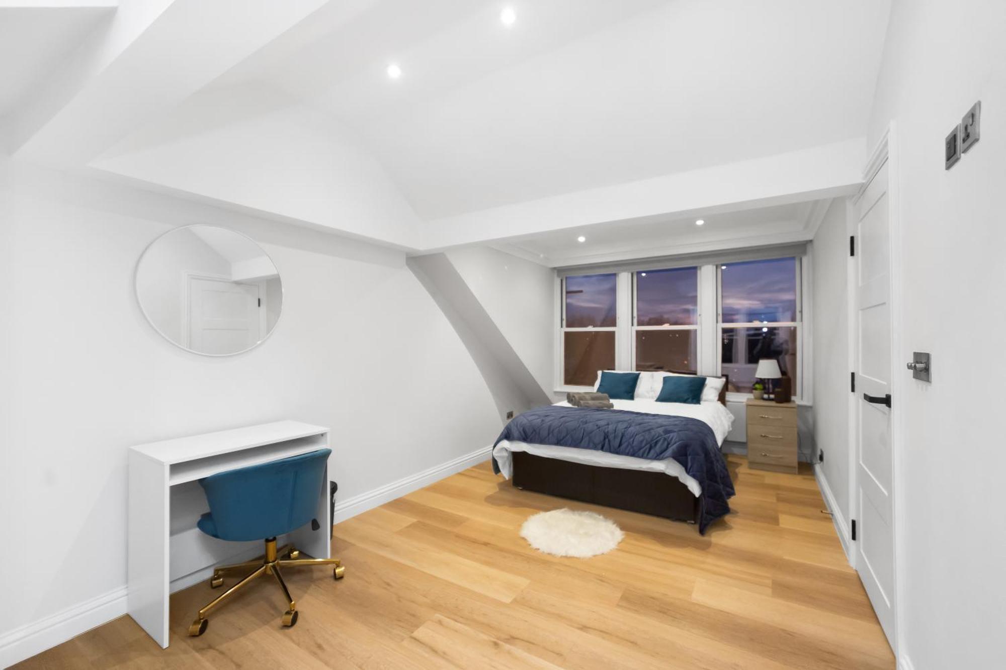 2 Bedrooms - Luxury Living - Fulham