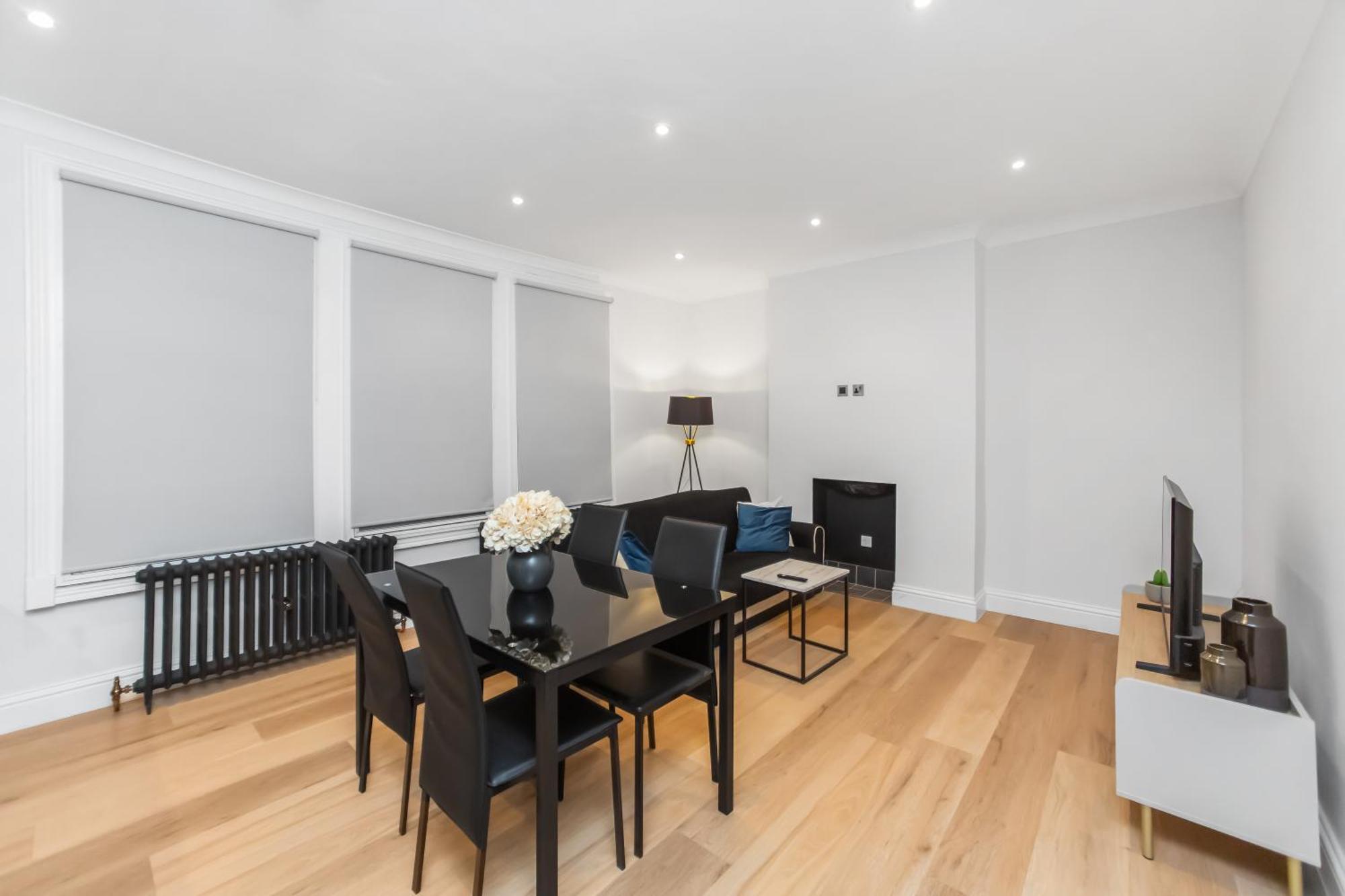 2 Bedrooms - Luxury Living - Fulham Apartment *